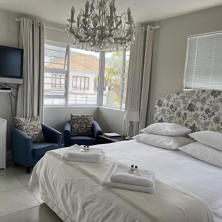 Vermont Hermanus - Views, Sunny, Right On The Sea Екстериор снимка